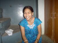 Hot indian gf with her boyfriend gettign her boob sucked