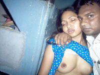 Hot indian gf with her boyfriend gettign her boob sucked