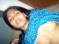 Hot indian gf with her boyfriend gettign her boob sucked