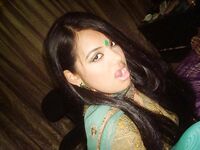 Sexy juicy indian girl giving sexy poses before she gets naked