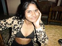 Newly married indian girl stripping herself off