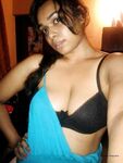 GF XXX Indian Porn Pics Showing Juicy Tits