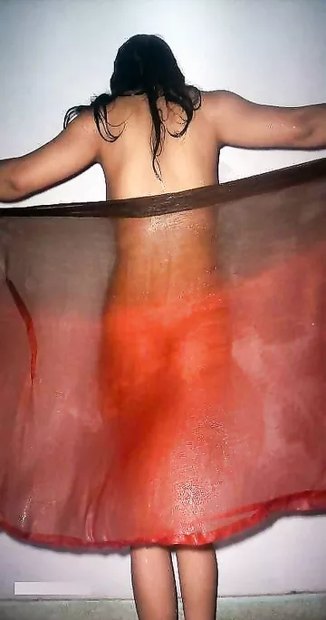 Porn images of desi bhabhis showing off their sexy big ass