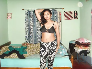 Big tits Bengali girl nude photoshoot