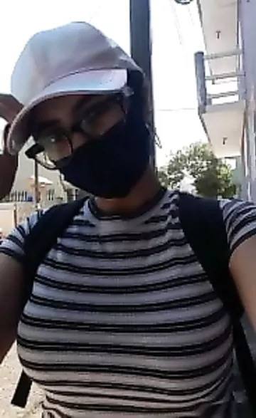 Sexy Indian Bhabhi Desi Pussy show pics