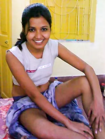Indian XXX photos of desi college girls showing off their sexy body