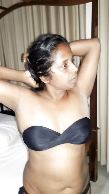 Tamil wife nude pictures online