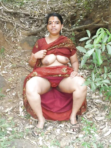 Nude mature aunty and bhabhi