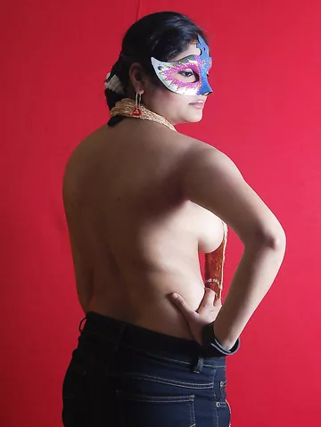 Watch these Indian girl erotic photos and masturbate your dick