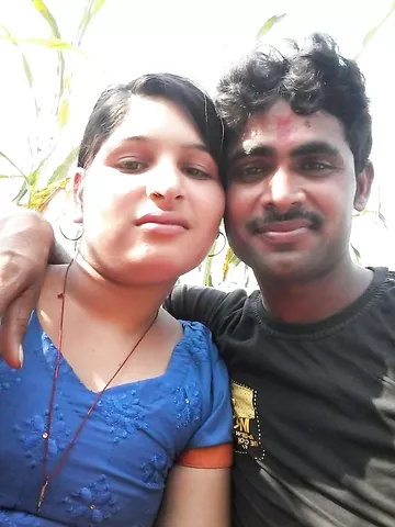 Enter into the world of hairy pussy Desi girl photos