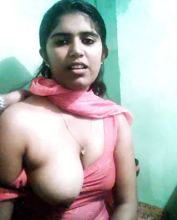 Indian XXX photos of naughty teens showing off their firm boobs