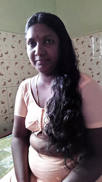 Mature Bhabhi nude photos for mature sex lovers