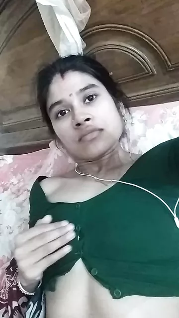 Indian Bhabhi nude photos leaked online