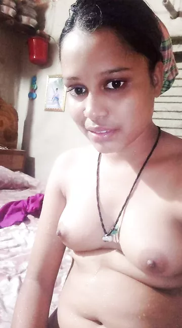 Village Bhabhi nude pics for your masturbation pleasure