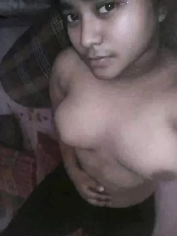 Sexy teen Bengali girl leaked nudes
