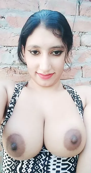 Pathan wife topless big boobs showing pics