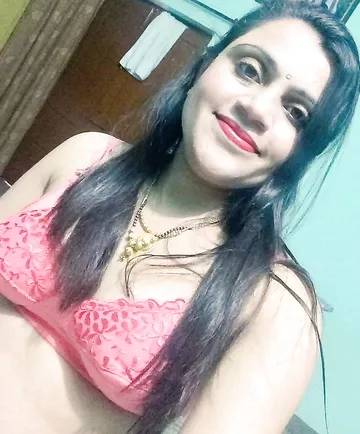 Small tits Indian housewife nude pics