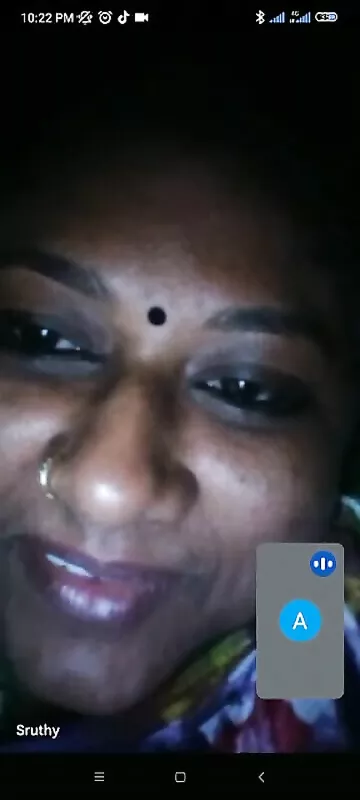 Mature bhabhi showing boobs on video call photos