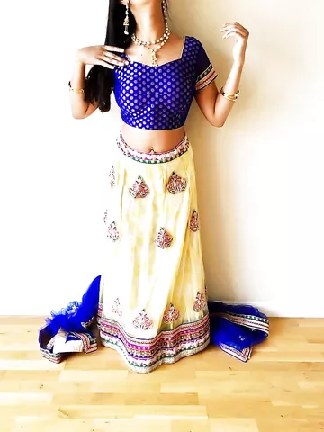 Sexy Indian striptease pics to give ultimate sex feel