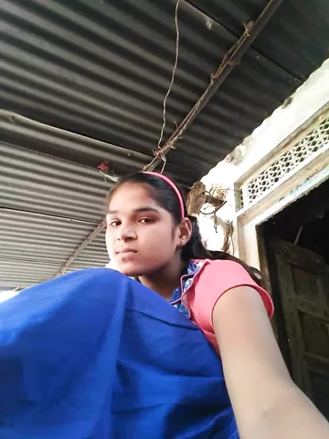 Booby village girl exposing her nude boobs