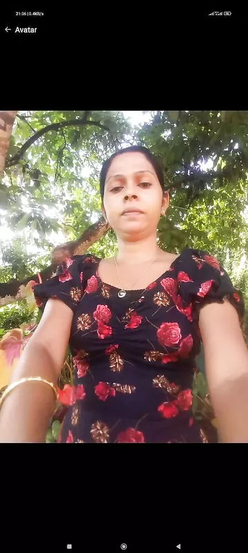 Srilankan aunty pussy needs sex pleasure