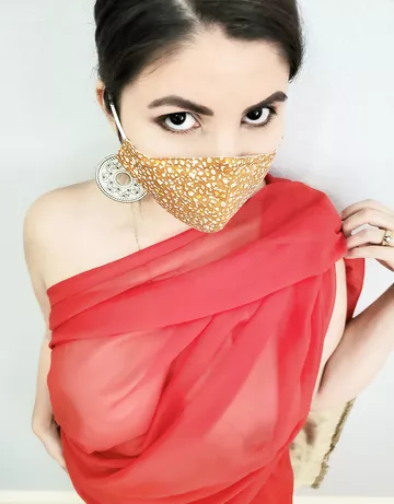 Who Wants To Help Me Take This Off Now