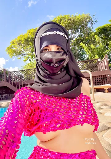 Wore XS panties that barely fit my fat ass