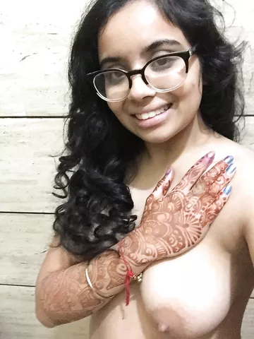 Desi Amateur Showing Off Her Smooth Skin Tone