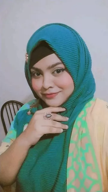 Bengali chubby hijab bhabhi nude big boobs