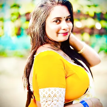 Bhabhi big melons for play for special person