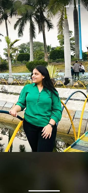 Busty MILF aunty naked before mirror photos