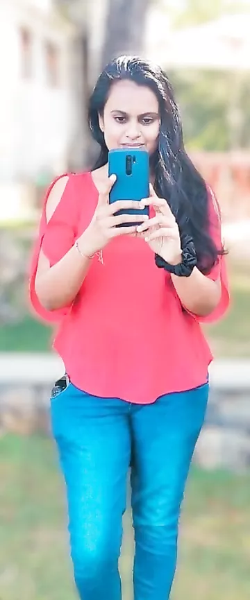 Srilankan big ass girl naked full photo collection