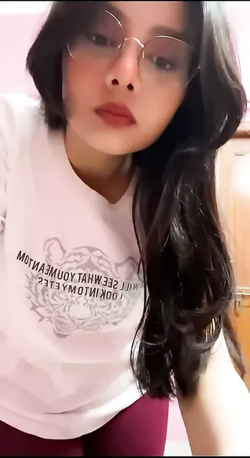 Naughty big ass Desi girl nude latest photos