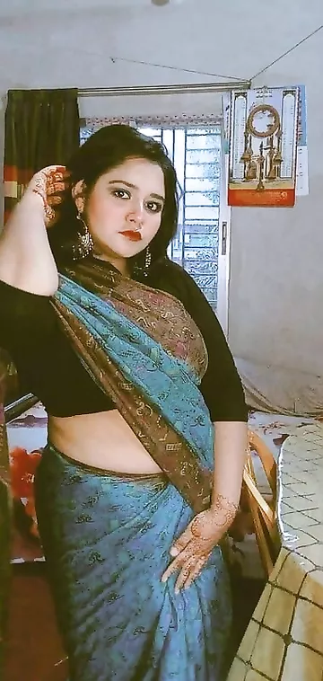 Huge boobs Desi girl playing with her private parts