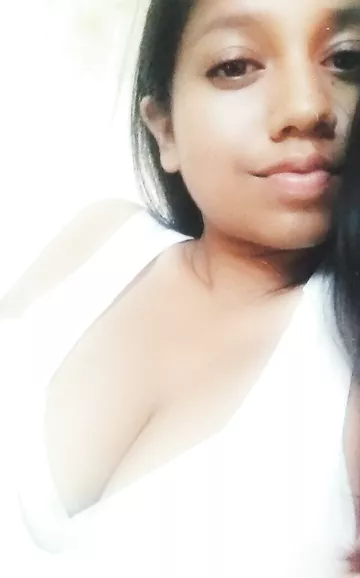 Bangladeshi girl naked photos and videos released