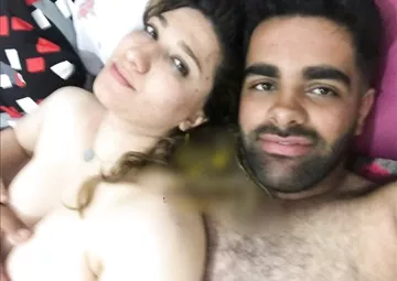 Big boobs Paki GF sex with boyfriend photos