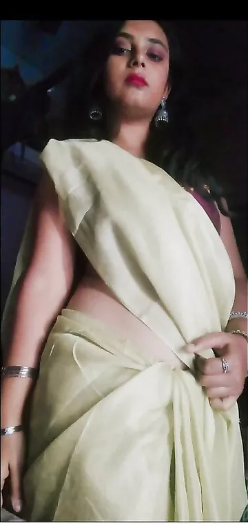 Big boobs unmarried girl showing pink pussy