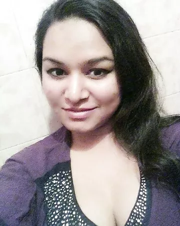 Pretty good ass desi girl nude photos leaked