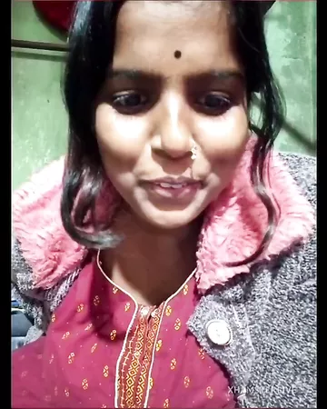 Huge boobs village MILF showing milk tankers