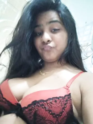 Desi new pics of wet and nude big boobs girlfriend