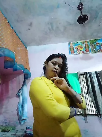 Village bhabhi topless boobs show for lover