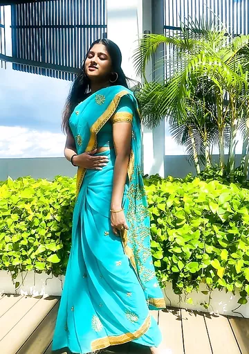 College girl in hotel room fucking with boyfriend