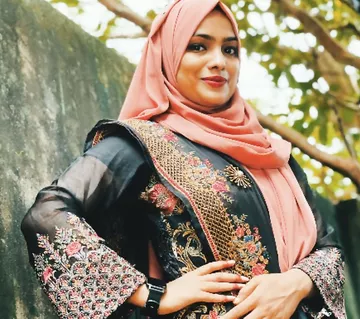 Red lips Bangladeshi hijab girl with big boobs