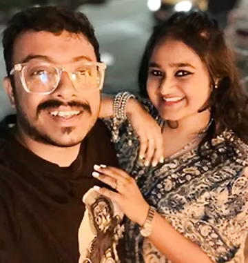 Chubby girlfriend blowjob to her boyfriend in nude