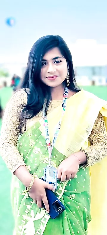 Bangladeshi college student rare nude photo shared