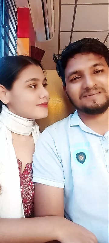 Cute Bangladeshi girlfriend nude videos and photos