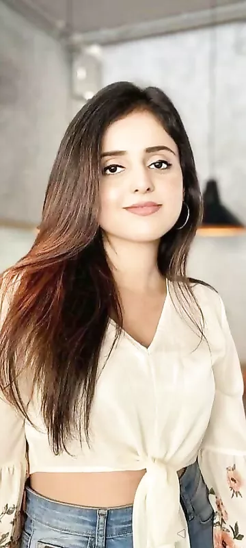 Beautiful Indian girlfriend boob showing rare pic