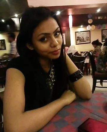 Indore amateur girl blowjob and nude photos