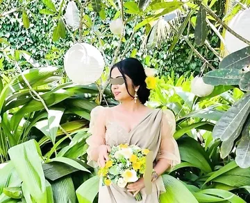 Srilankan hot girl mirror nude selfie pics