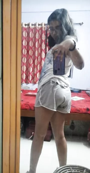 Virgin college girl naked selfie photos sharing